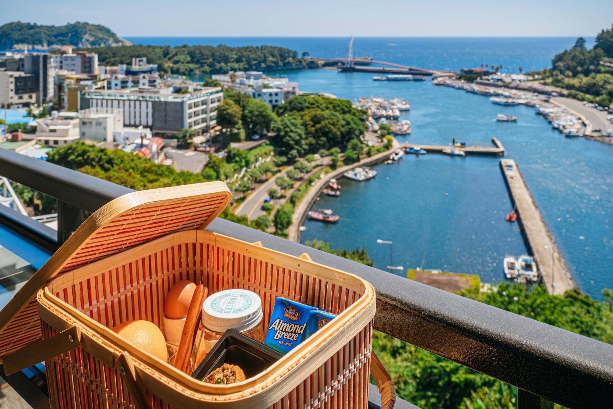 Hotel Yeon Seogwipo Extérieur photo