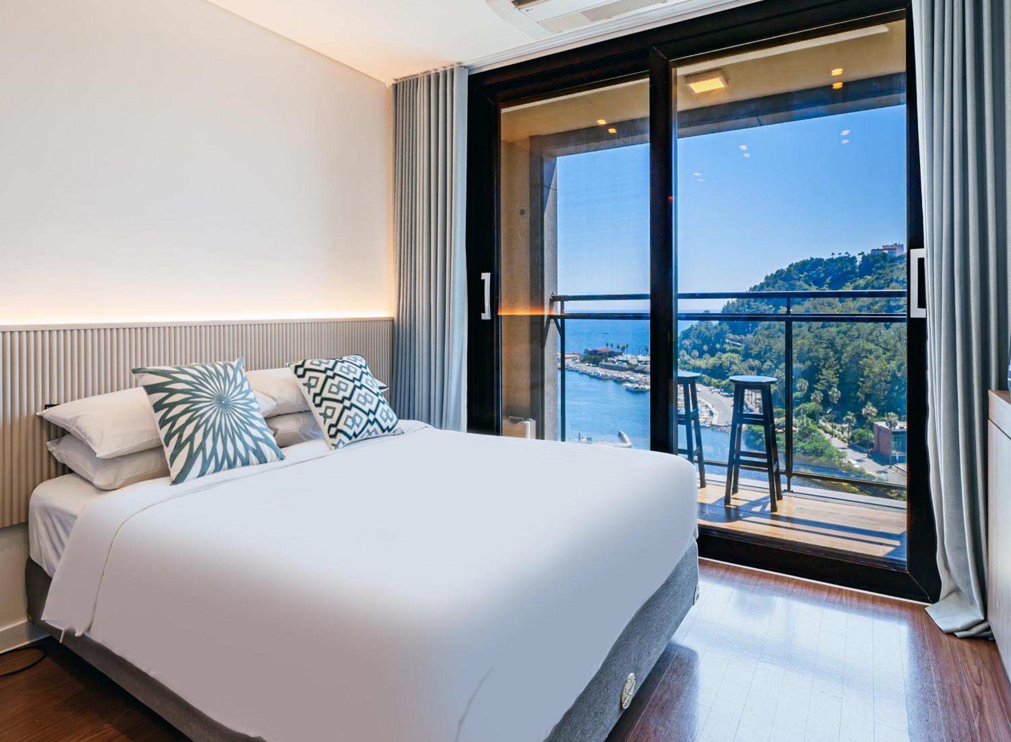 Hotel Yeon Seogwipo Extérieur photo